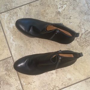 Lucky brand zipper ankle boots